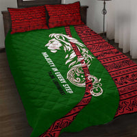 Tajikistan Green Lion Quilt Bed Set with Red Folk Pattern with Majestic Script