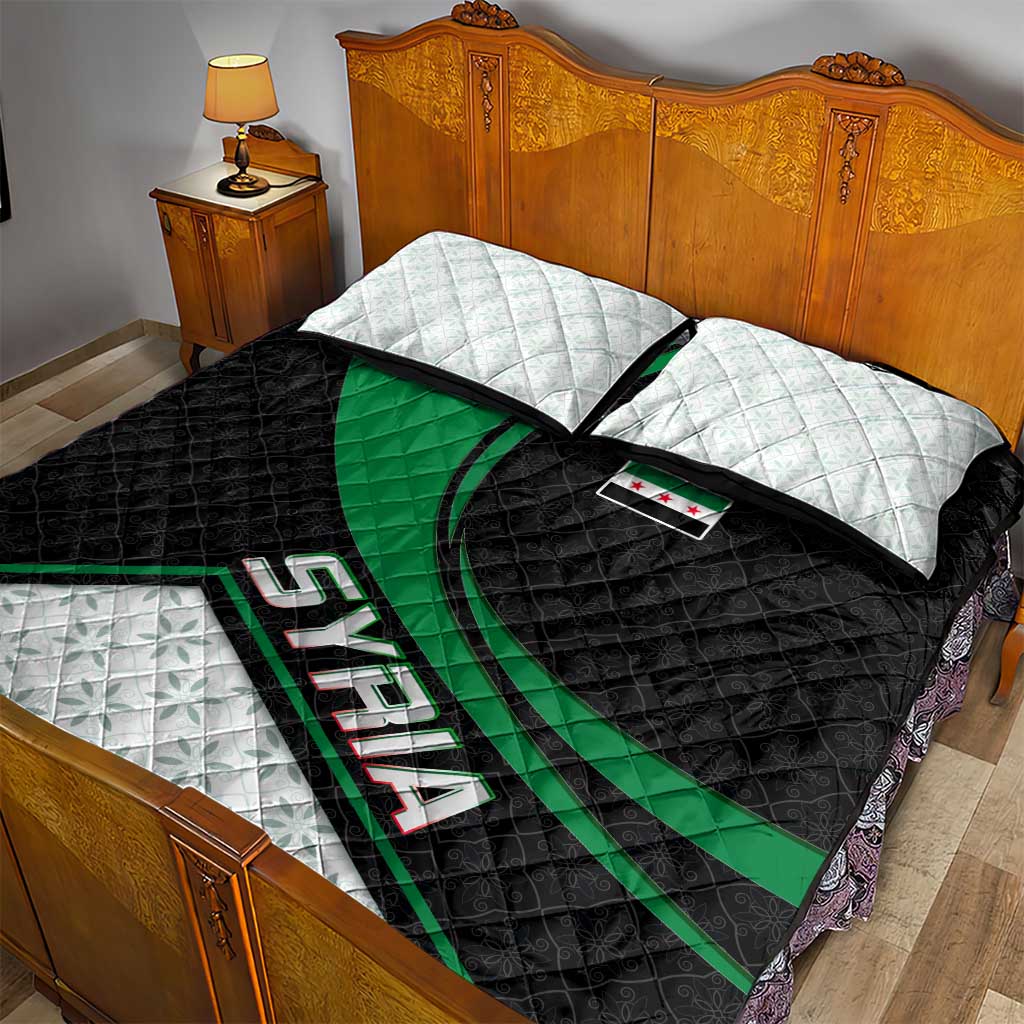 Syria Revolution Emblem Quilt Bed Set with Traditional Pattern and Curved Green Black Design