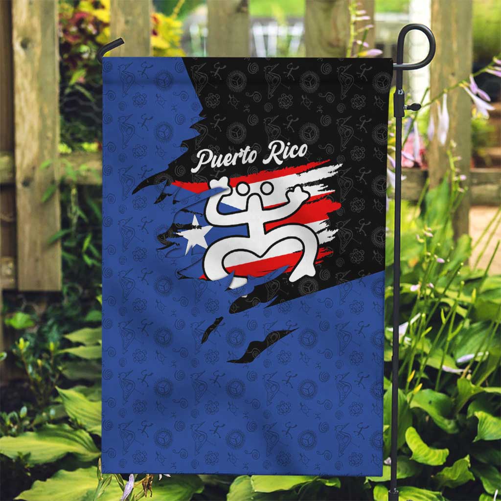 Puerto Rico Garden Flag with Coqui Frog Symbol and Distressed Flag Design
