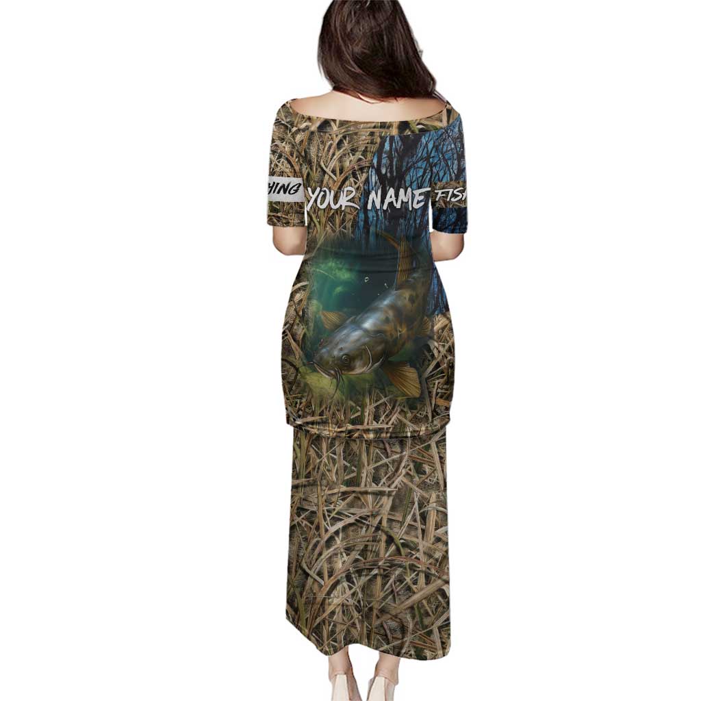 Catfish Fishing Underwater Scene Family Matching Puletasi and Hawaiian Shirt Custom Name Swamp Grass and Camouflage - Wonder Print Shop
