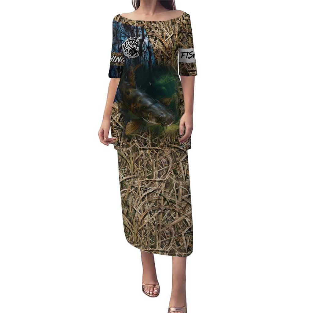 Catfish Fishing Underwater Scene Puletasi Custom Name Swamp Grass and Camouflage - Wonder Print Shop
