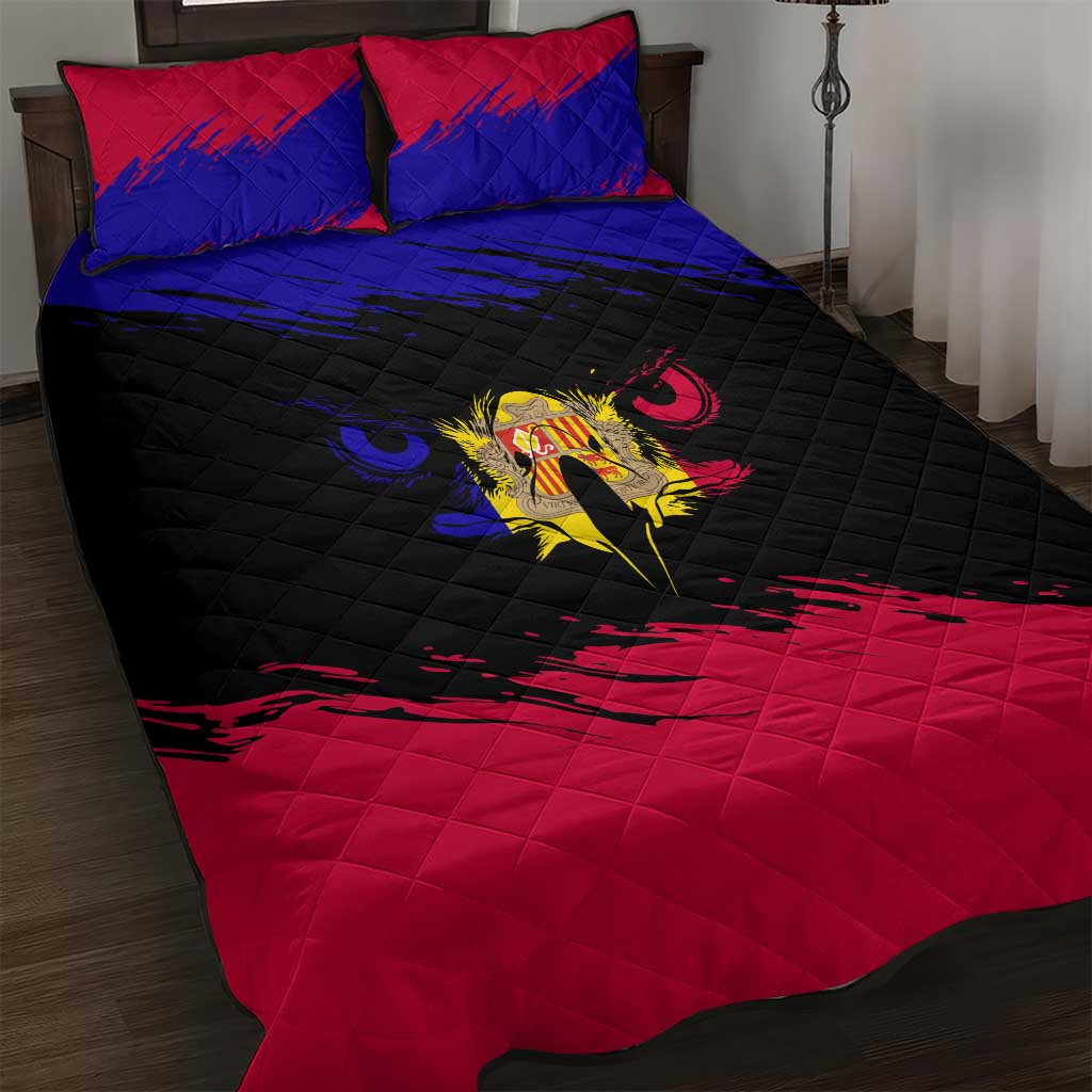 Andorra Quilt Bed Set with Eagle Eyes and Paint Stroke Design - Wonder Print Shop