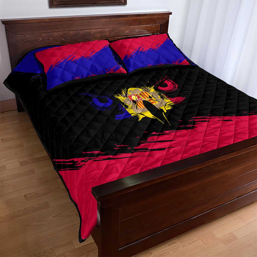 Andorra Quilt Bed Set with Eagle Eyes and Paint Stroke Design - Wonder Print Shop