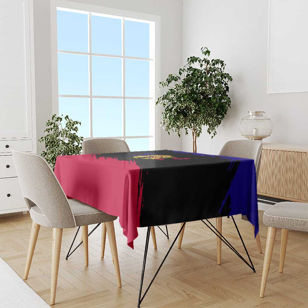 Andorra Tablecloth with Eagle Eyes and Paint Stroke Design - Wonder Print Shop
