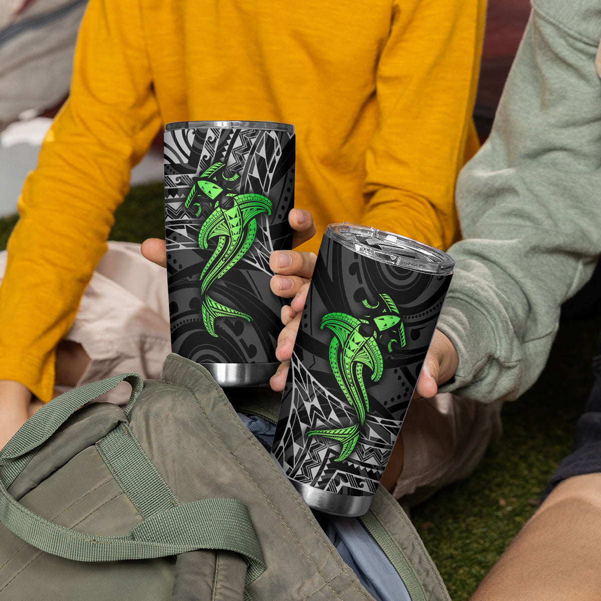 Polynesian Tumbler Cup Hammerhead Shark Tribal Pattern Black Green Version - Wonder Print Shop
