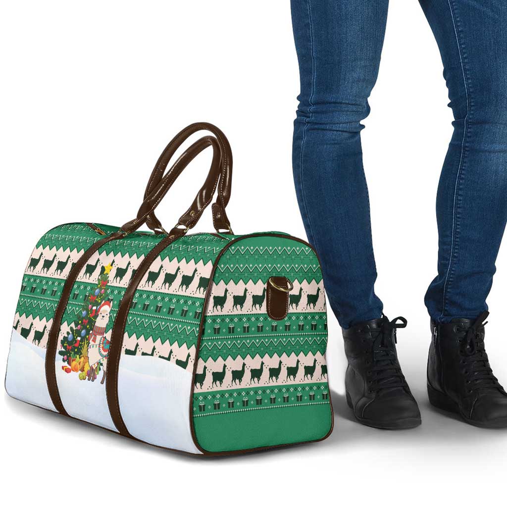 Llama Decorating Tree in Santa Hat Travel Bag with Green Gift Pattern Design - Wonder Print Shop