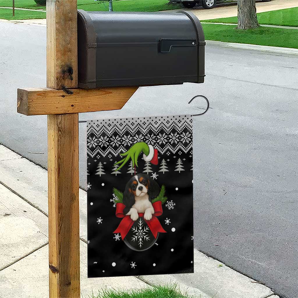 Cavalier King Charles Spaniel Xmas Ball Christmas Garden Flag Xmas Holiday Patterns - Wonder Print Shop