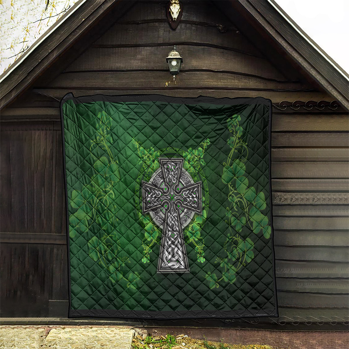 Irish Cross Mix With Shamrock Floral Quilt - Wonder Print Shop