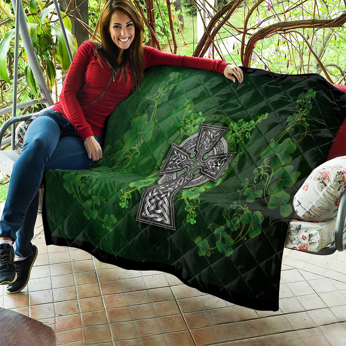Irish Cross Mix With Shamrock Floral Quilt - Wonder Print Shop