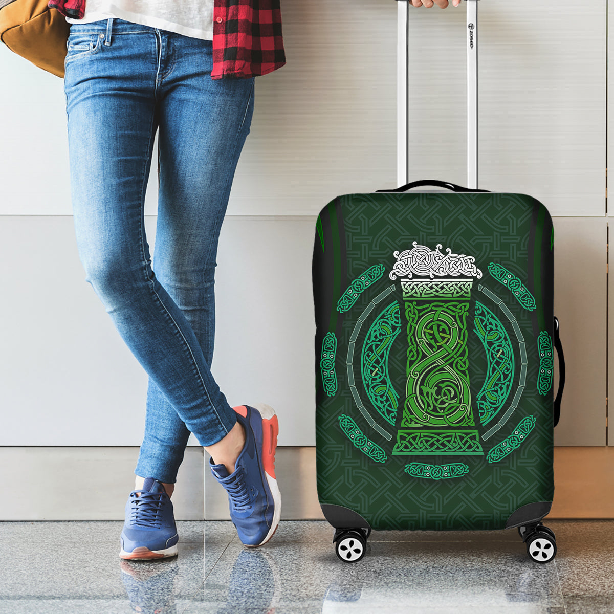 Beer Cup Pattern And Celtic Circle Green Luggage Cover - Wonder Print Shop