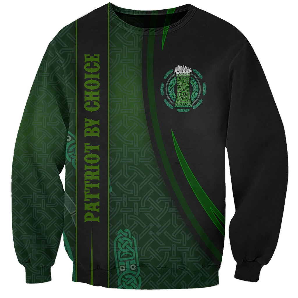 Beer Cup Pattern And Celtic Circle Green Sweatshirt - Wonder Print Shop