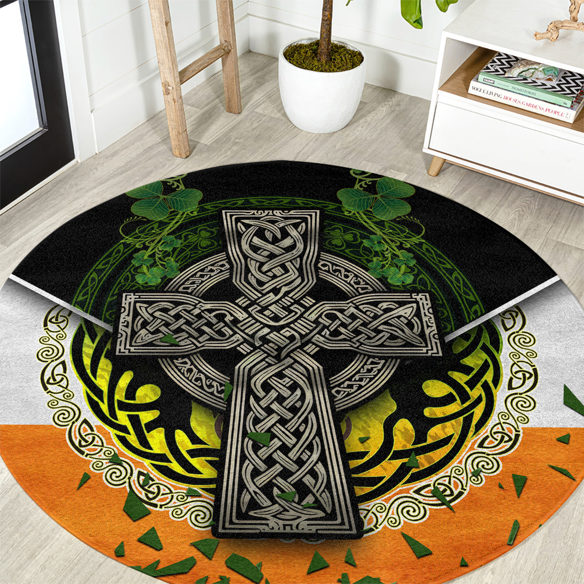 Irish Cross Mix With Shamrock Floral And Flag Round Carpet
