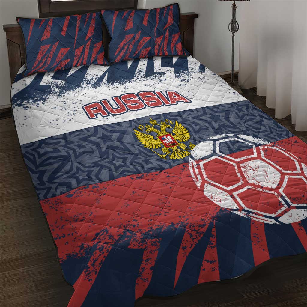 Russia Athletics Quilt Bed Set with Soccer Ball, National Emblem, and Grunge Flag Design