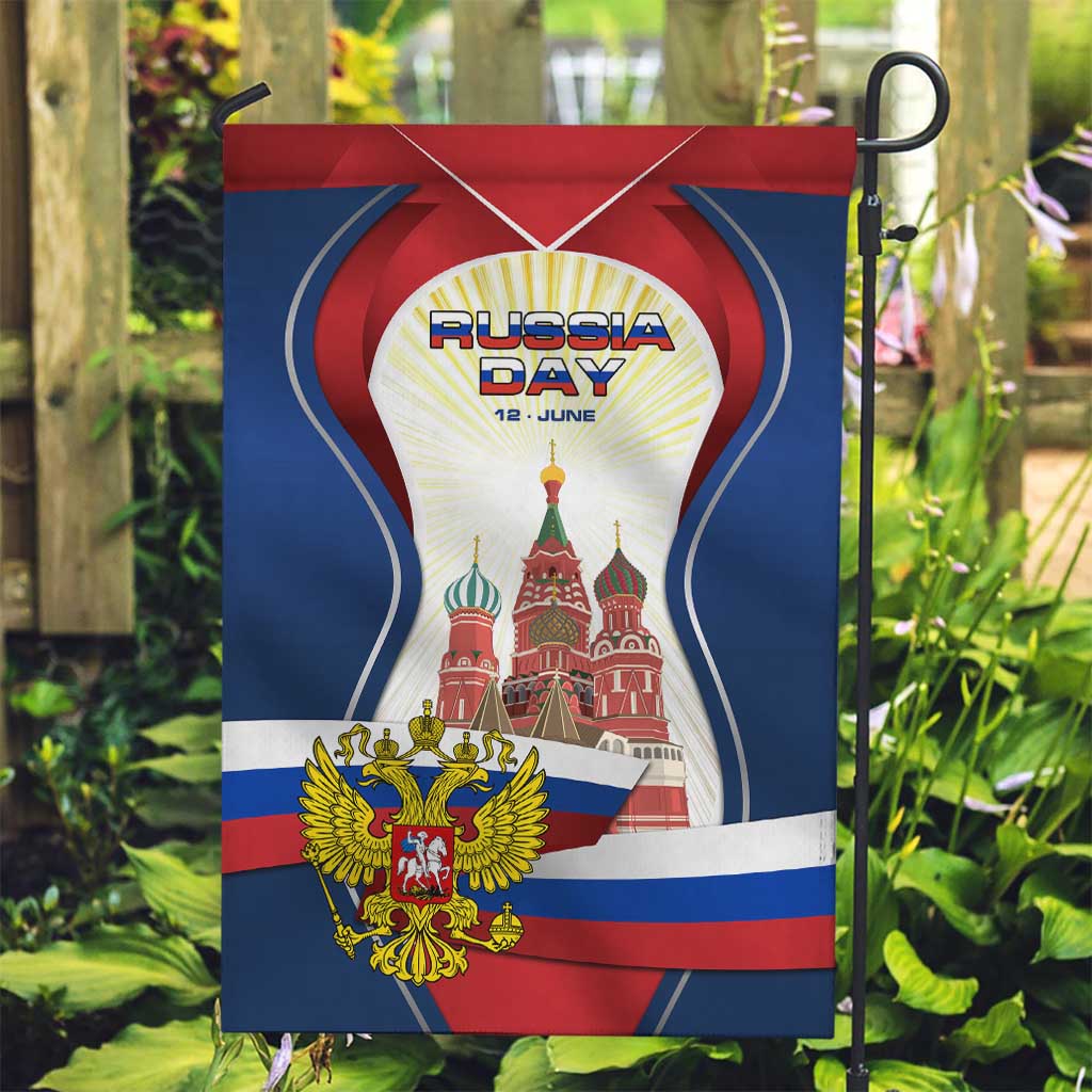 Russia Day Garden Flag with Kremlin Illustration, National Emblem, and Flag Stripes
