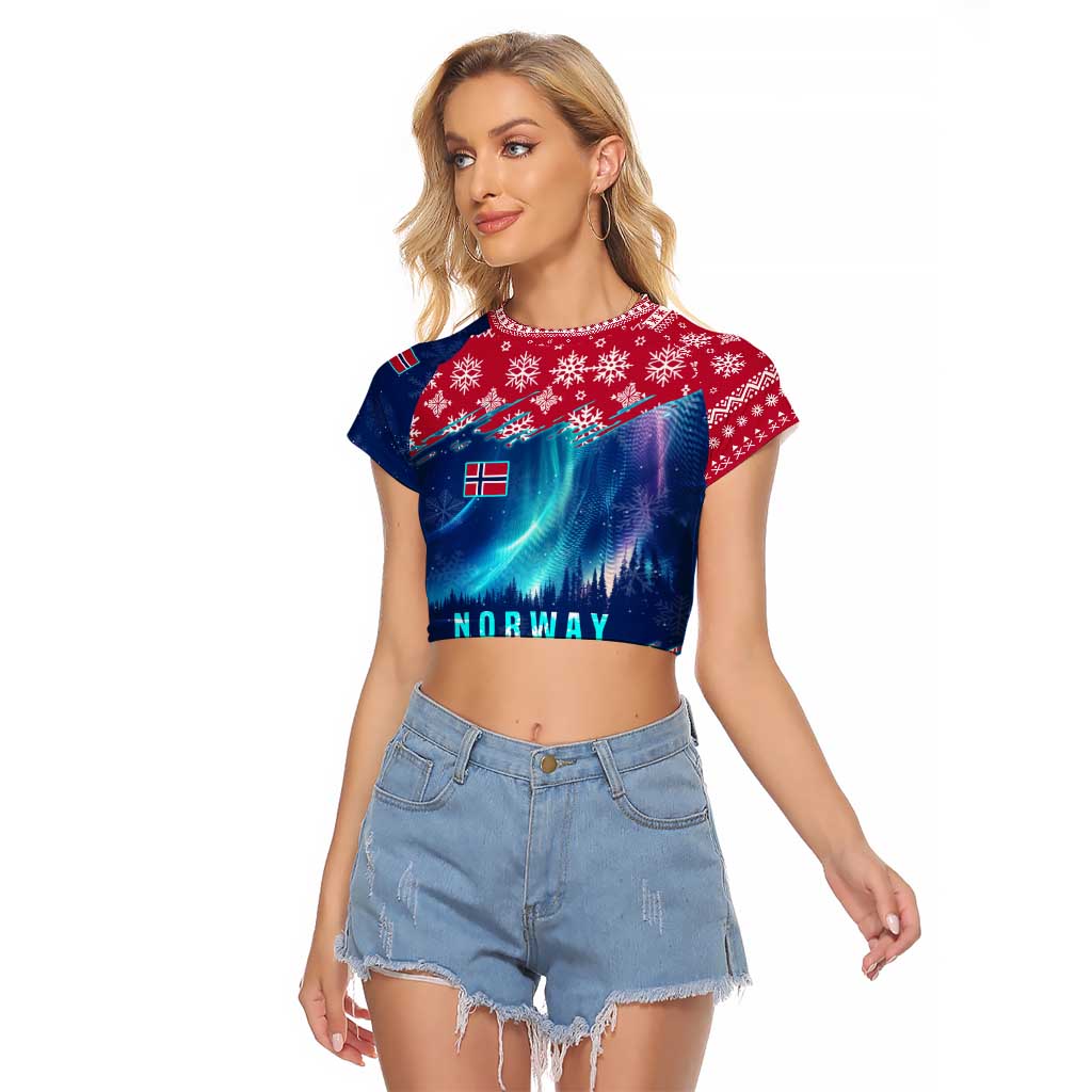 Norway Christmas Raglan Cropped T Shirt with Northern Lights Snowflake Pattern and Nordic Forest - Wonder Print Shop