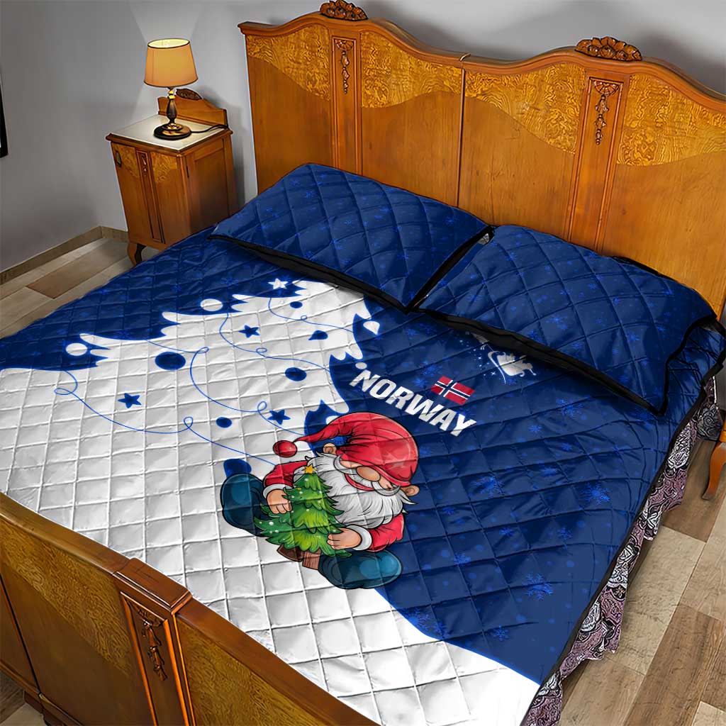 Norway Christmas Quilt Bed Set with Nordic Gnome Santa White Tree and Snowflake - Wonder Print Shop