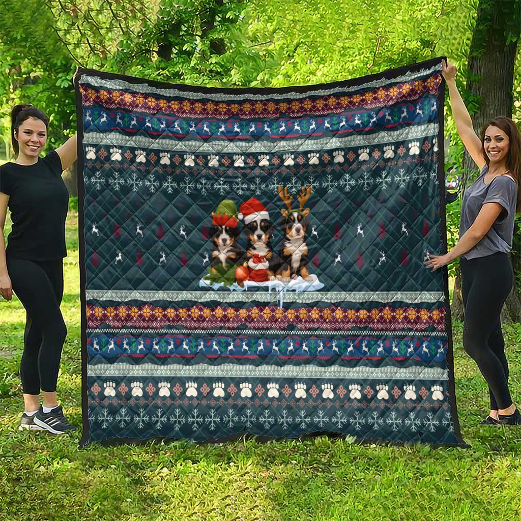 Bernese Mountain Dogs in Holiday Costumes Quilt with Green Snowflake Pattern Design - Wonder Print Shop