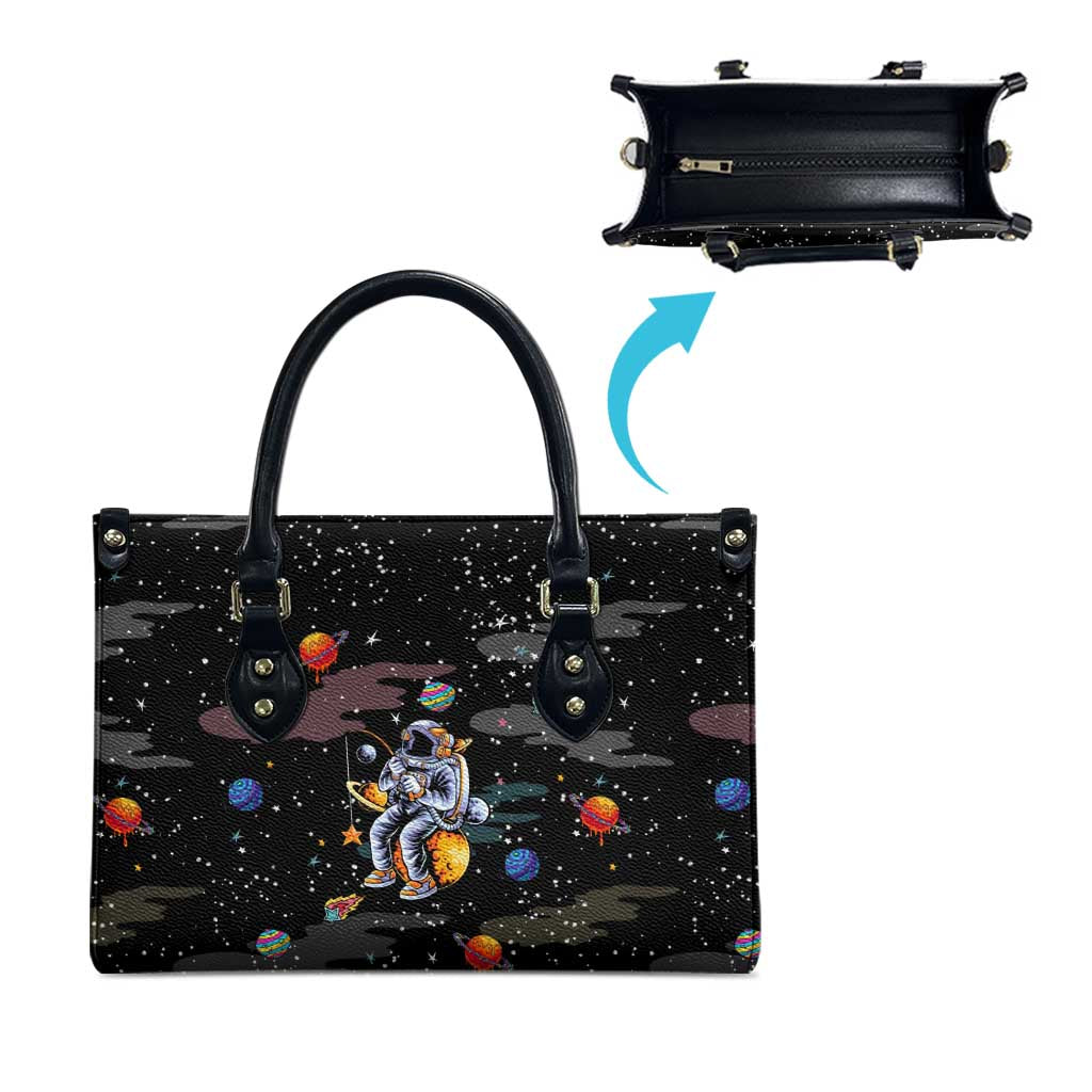 Funny Astronaut Fishing In Space Christmas Leather Bag Xmas Holiday Patterns - Wonder Print Shop