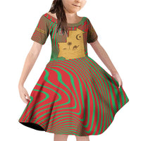 Mauritania Family Matching Off Shoulder Short Dress and Hawaiian Shirt with Desert Camel Crescent Moon and Palm Tree Graphic in Red Green Gold Pattern