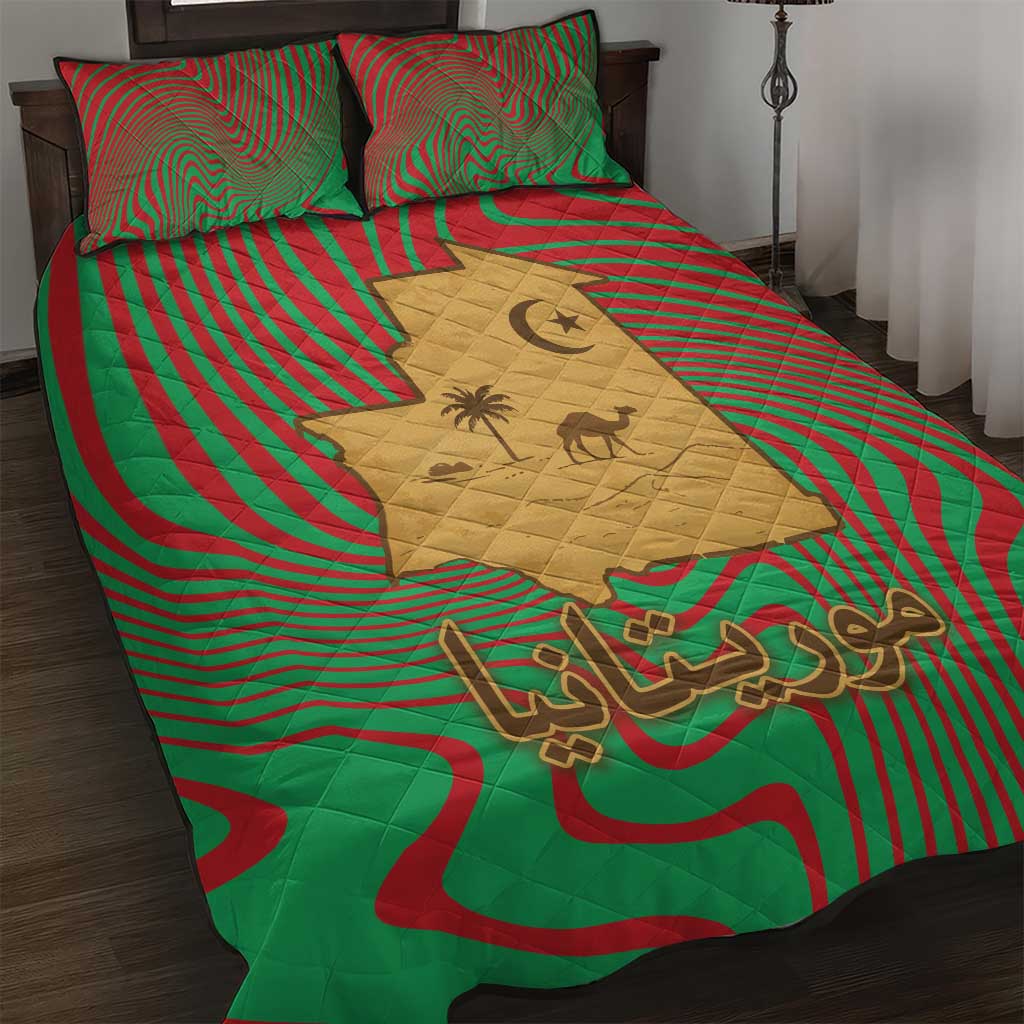 Mauritania Quilt Bed Set with Desert Camel Crescent Moon and Palm Tree Graphic in Red Green Gold Pattern