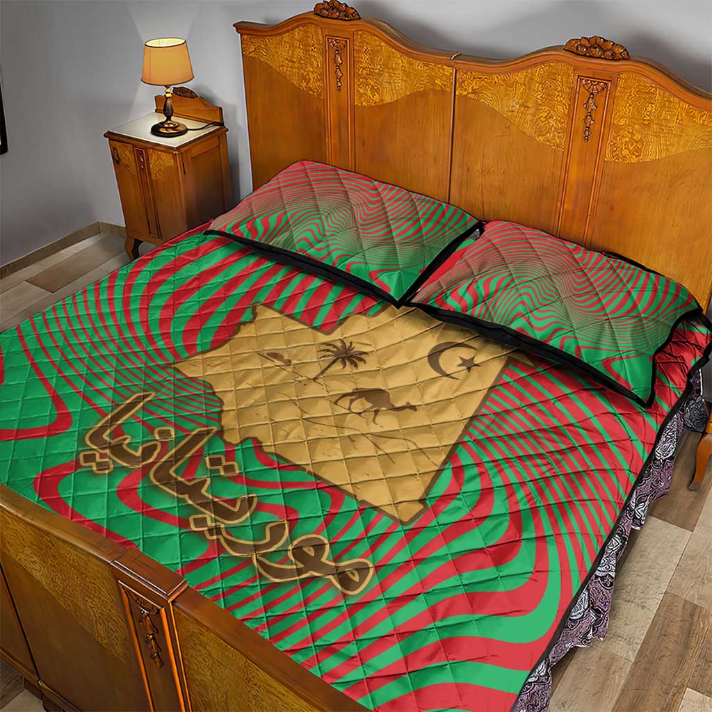 Mauritania Quilt Bed Set with Desert Camel Crescent Moon and Palm Tree Graphic in Red Green Gold Pattern
