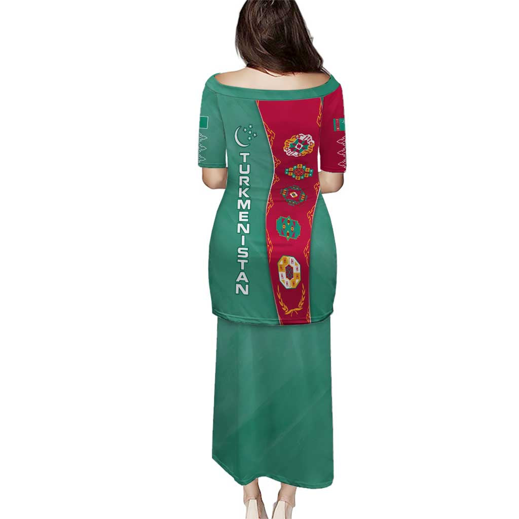 Turkmenistan National Symbols Puletasi with Crescent Moon, Stars, and Traditional Carpet Pattern Design