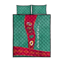 Turkmenistan National Symbols Quilt Bed Set with Crescent Moon, Stars, and Traditional Carpet Pattern Design