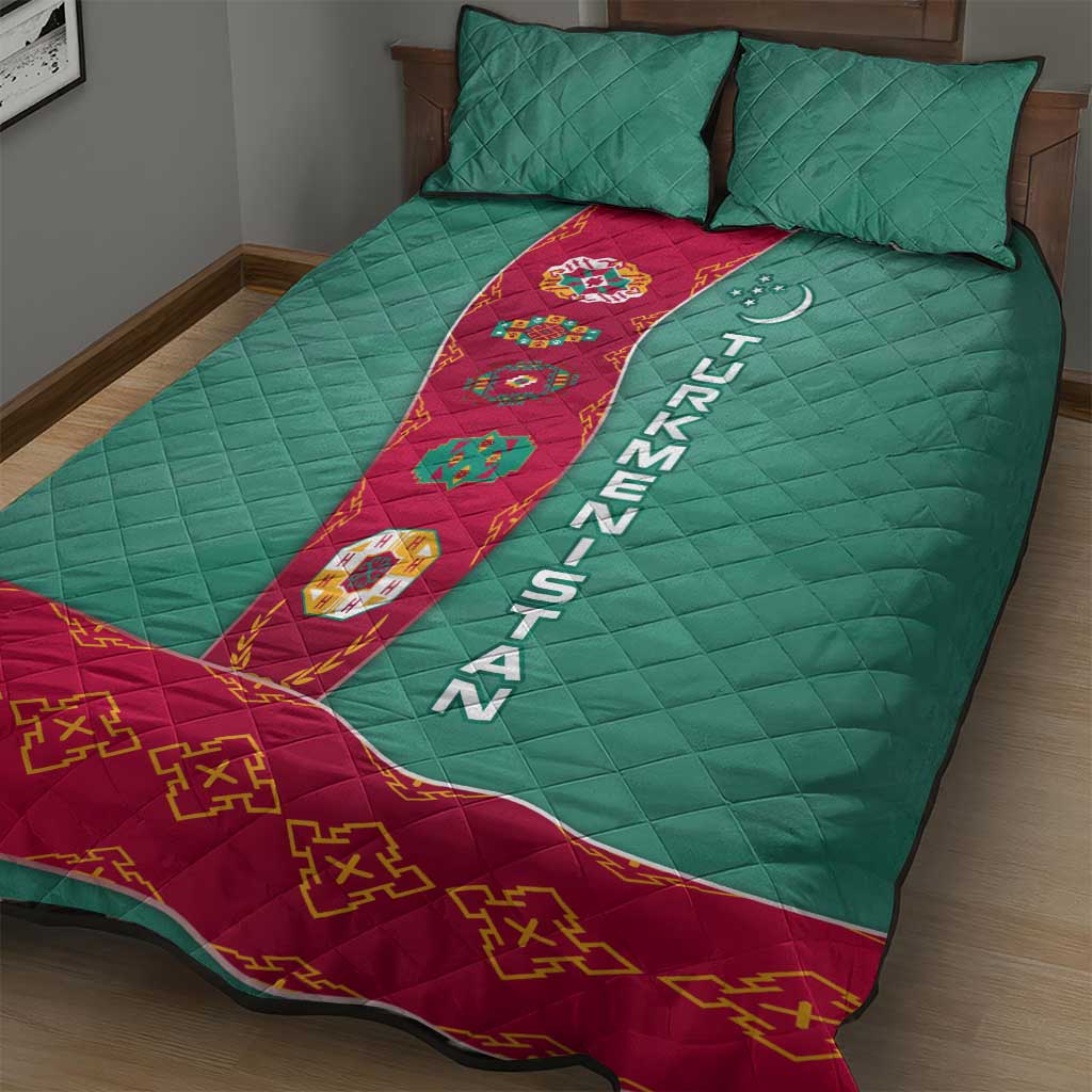 Turkmenistan National Symbols Quilt Bed Set with Crescent Moon, Stars, and Traditional Carpet Pattern Design