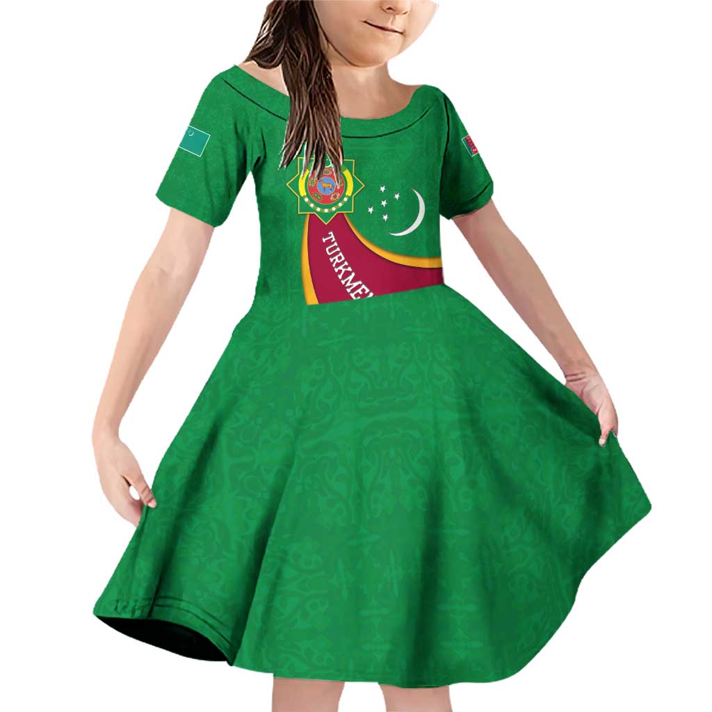 Turkmenistan Green Family Matching Off Shoulder Short Dress and Hawaiian Shirt with Crescent Moon and State Emblem Design