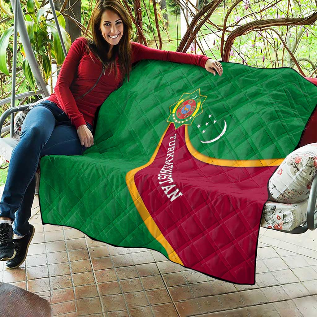 Turkmenistan Green Quilt with Crescent Moon and State Emblem Design