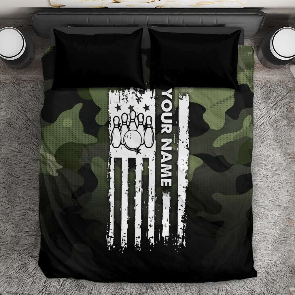 Camouflage Bowling Bedding Set with Grunge American Flag and Pin Emblem in Military Green - Wonder Print Shop