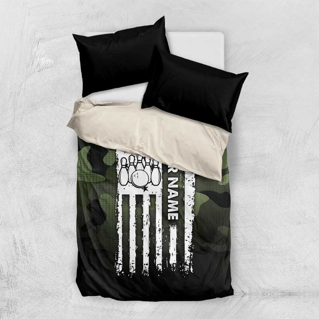 Camouflage Bowling Bedding Set with Grunge American Flag and Pin Emblem in Military Green - Wonder Print Shop