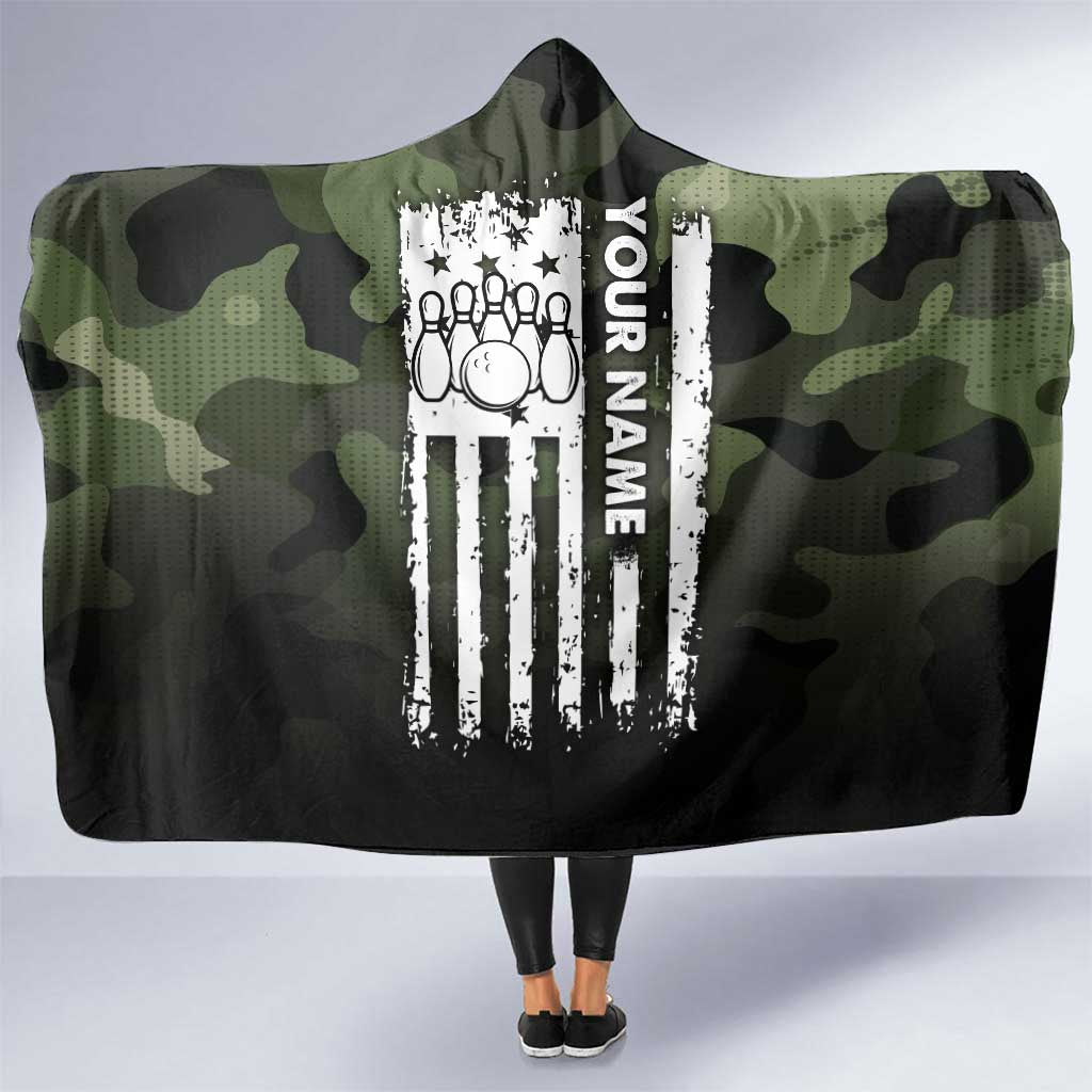Camouflage Bowling Hooded Blanket with Grunge American Flag and Pin Emblem in Military Green - Wonder Print Shop