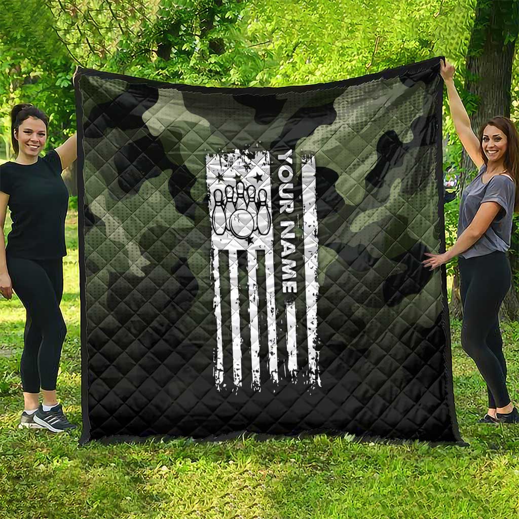 Camouflage Bowling Quilt with Grunge American Flag and Pin Emblem in Military Green - Wonder Print Shop