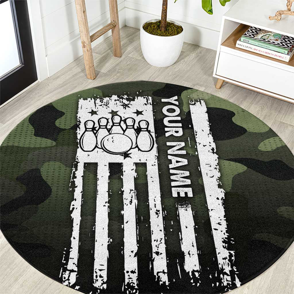Camouflage Bowling Round Carpet with Grunge American Flag and Pin Emblem in Military Green - Wonder Print Shop