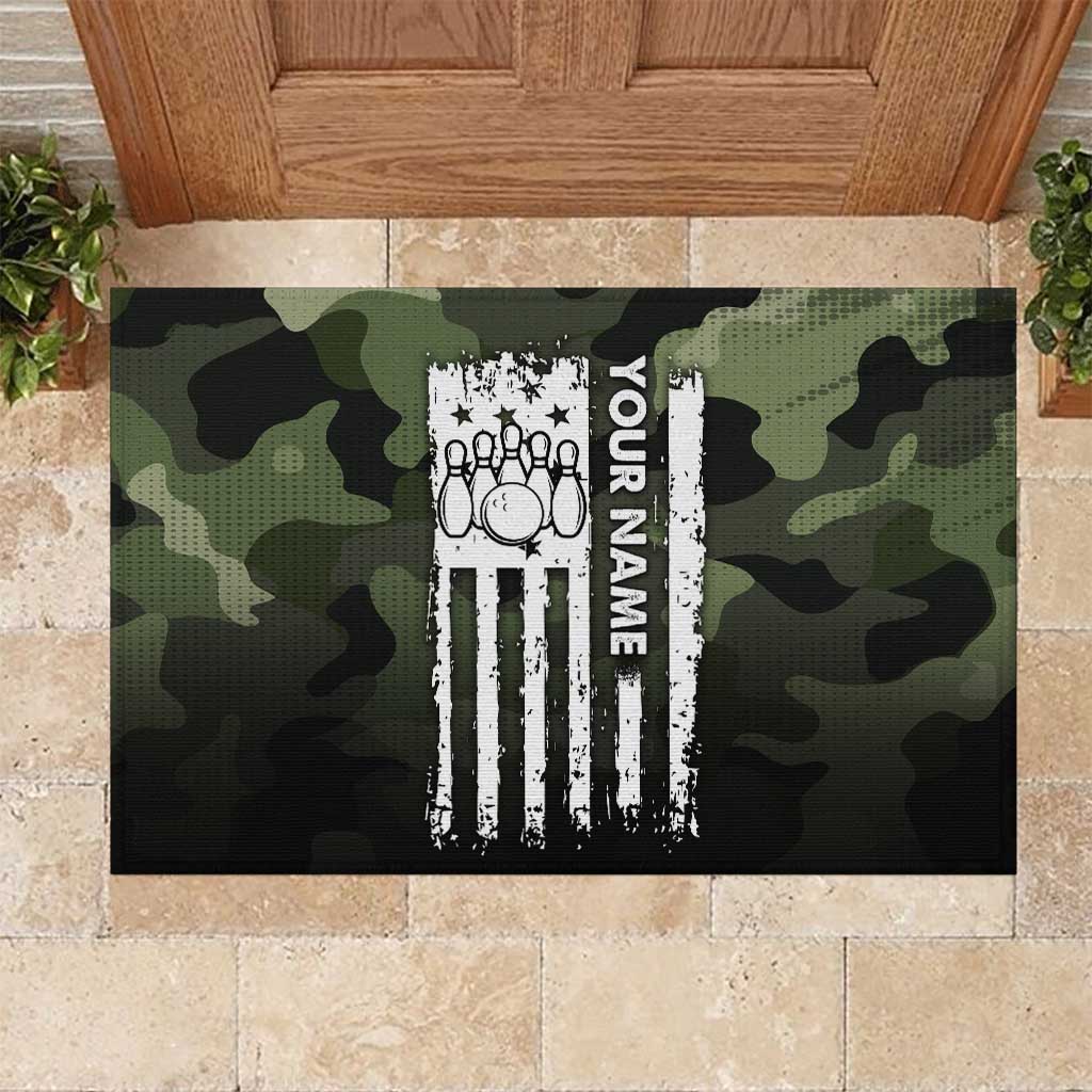 Camouflage Bowling Rubber Doormat with Grunge American Flag and Pin Emblem in Military Green - Wonder Print Shop