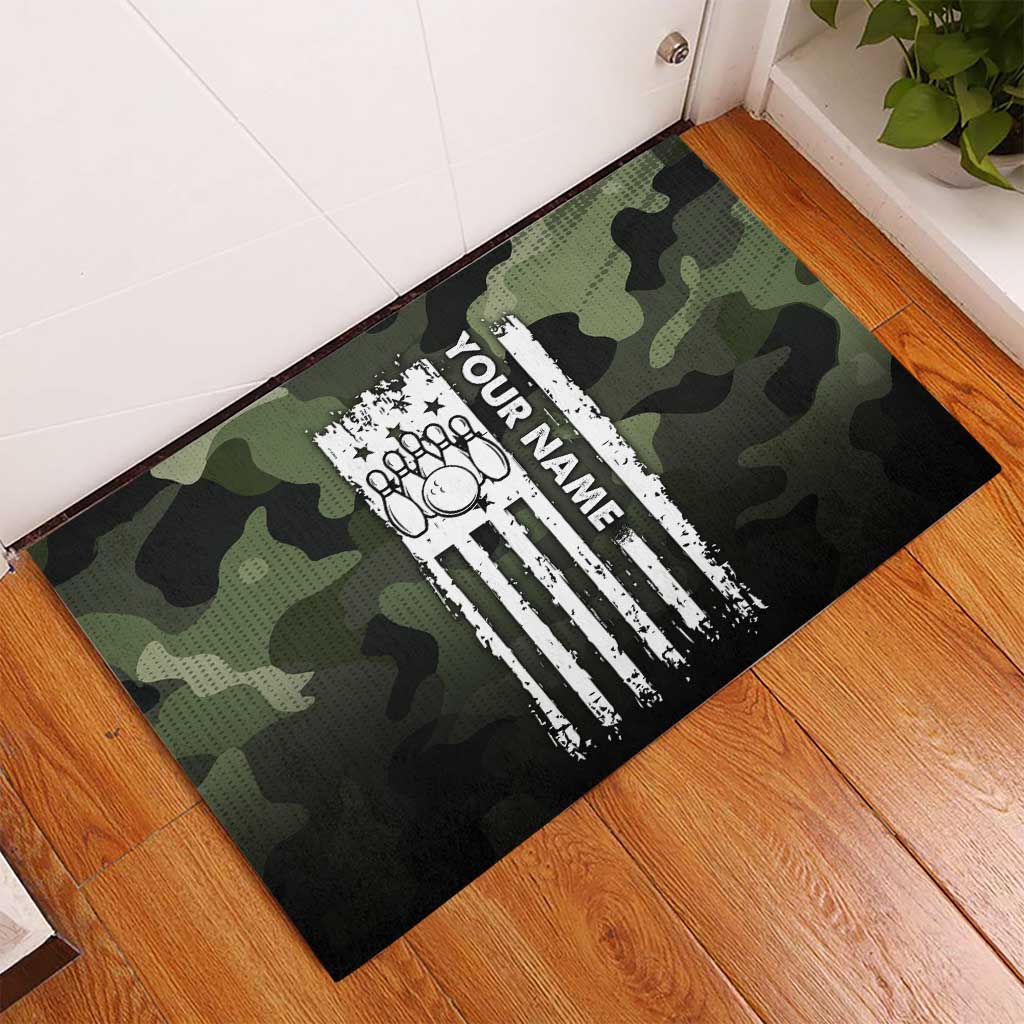 Camouflage Bowling Rubber Doormat with Grunge American Flag and Pin Emblem in Military Green - Wonder Print Shop