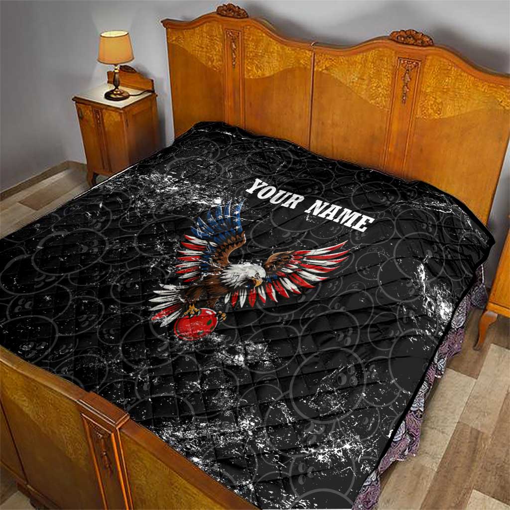 American Eagle Bowling Quilt with Distressed Flag and Grunge Pattern in Red White and Blue - Wonder Print Shop