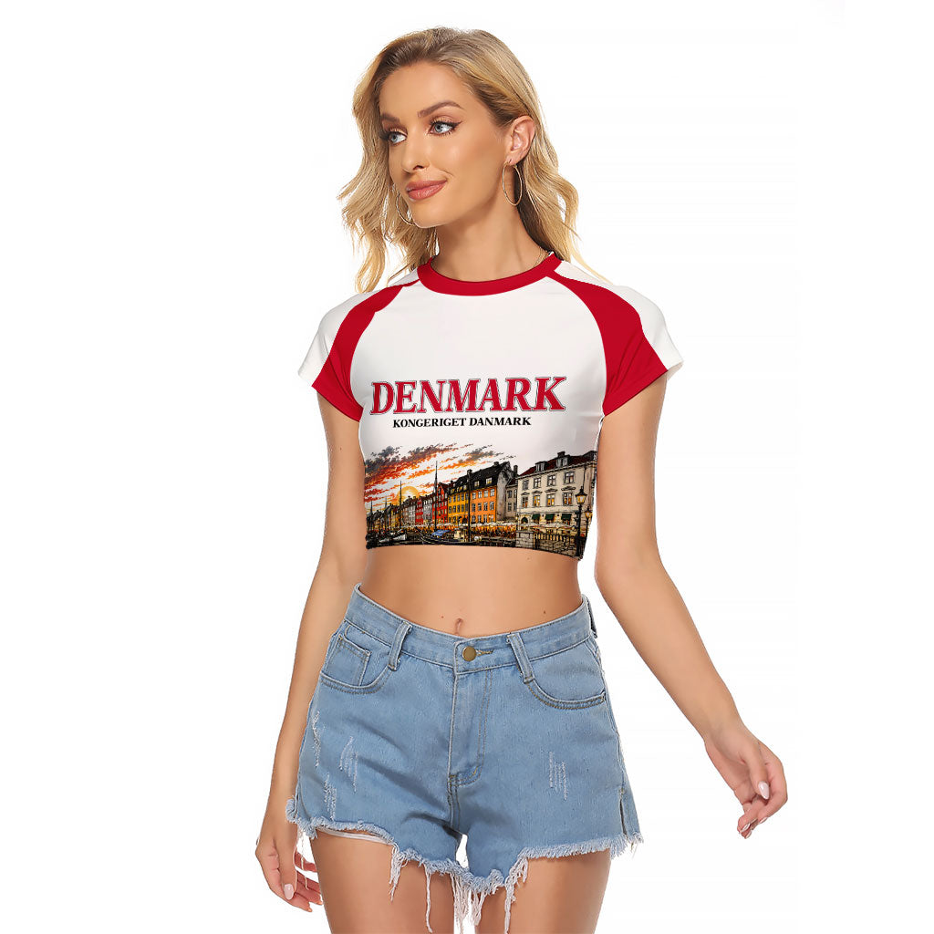Denmark Kongeriget Heritage Raglan Cropped T Shirt Vintage Viking Ship And Nyhavn Scenic Illustration