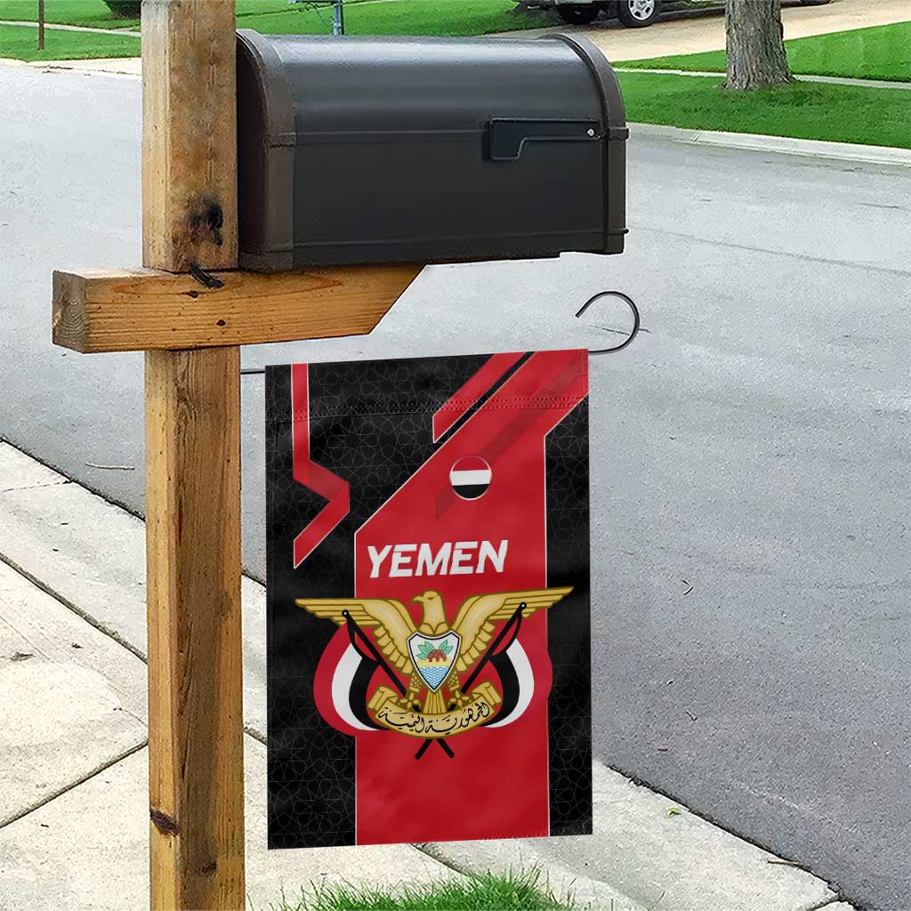 Yemen Eagle Emblem Garden Flag with National Flag and Map Design