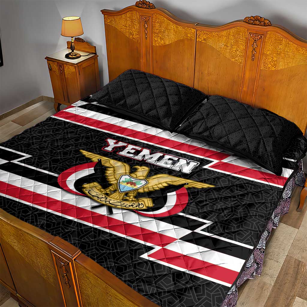 Yemen Quilt Bed Set with National Eagle Emblem and Flag Stripe Design