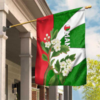 Oman Garden Flag with White Blossom Floral Design and National Flag Colors