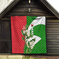 Oman Quilt with White Blossom Floral Design and National Flag Colors