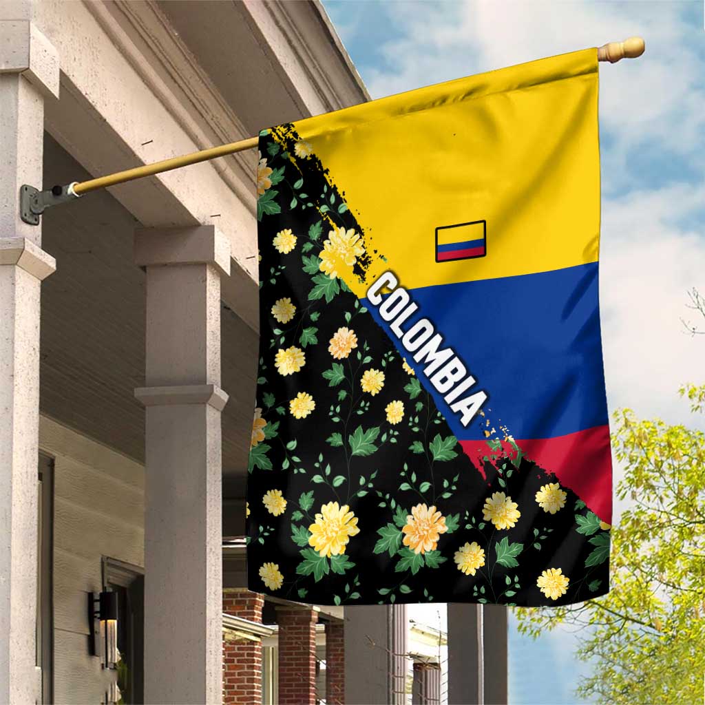 Colombia Yellow Flower Pattern Garden Flag with Flag Colors and Floree de Libertad Design - Wonder Print Shop