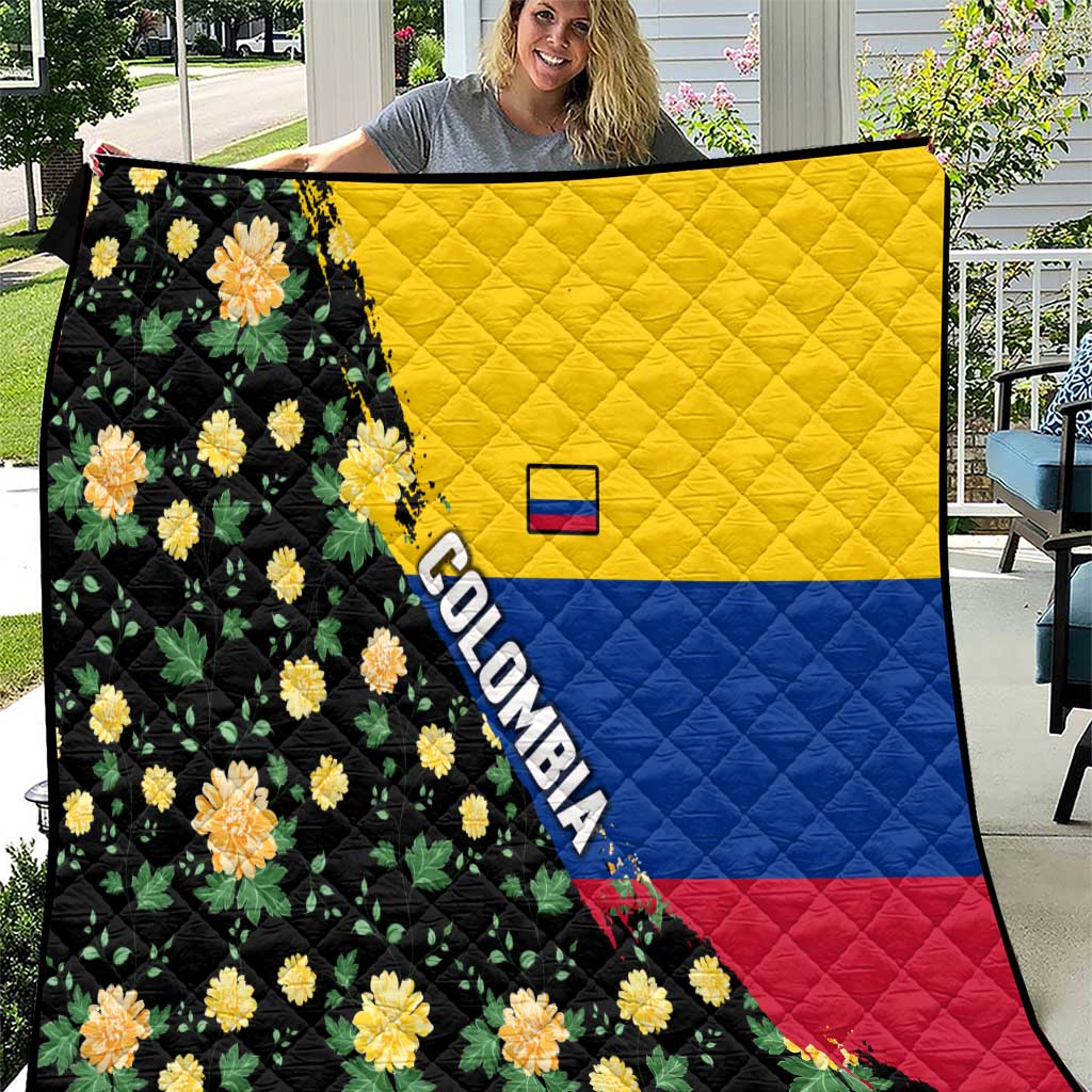 Colombia Yellow Flower Pattern Quilt with Flag Colors and Floree de Libertad Design - Wonder Print Shop