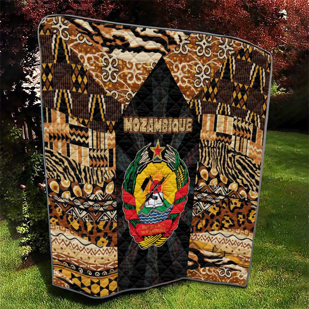 Mozambique Quilt with Black Brown Tribal Design and National Emblem - Wonder Print Shop