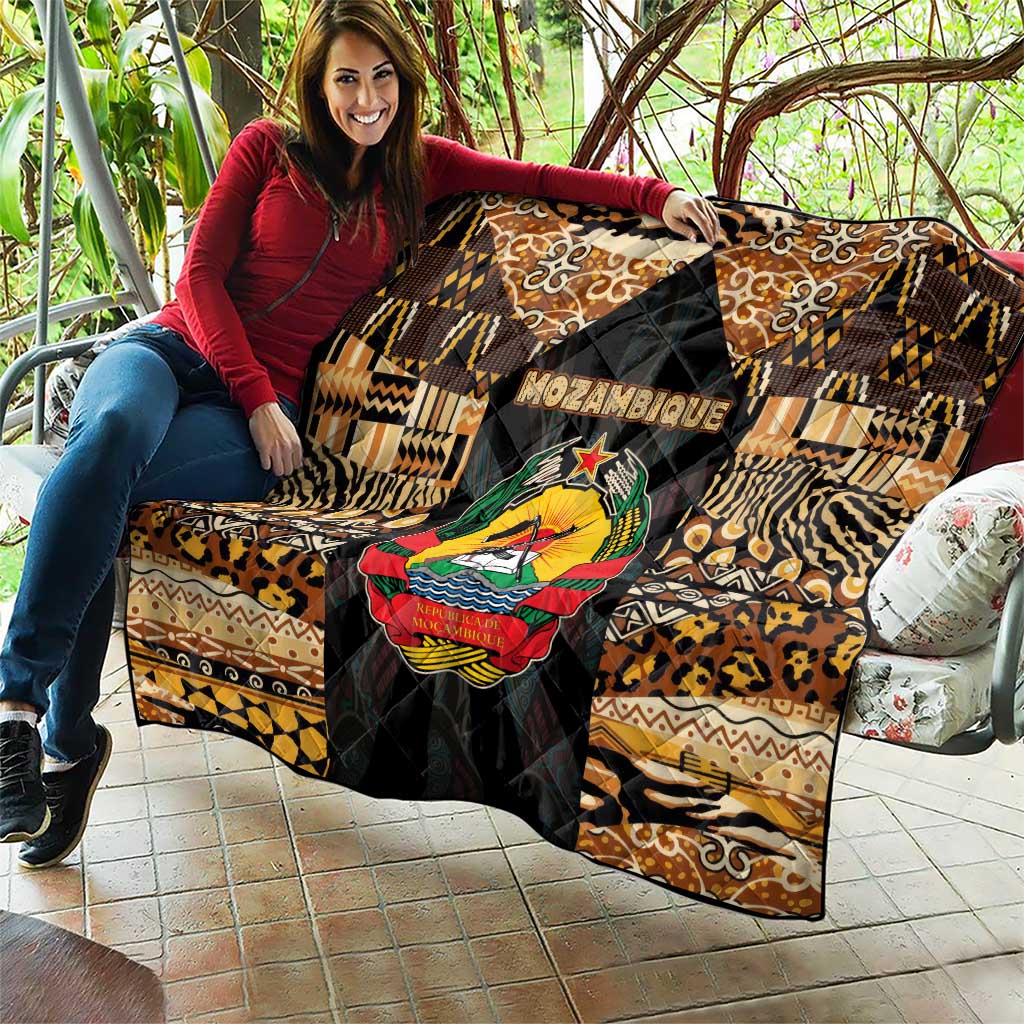 Mozambique Quilt with Black Brown Tribal Design and National Emblem - Wonder Print Shop