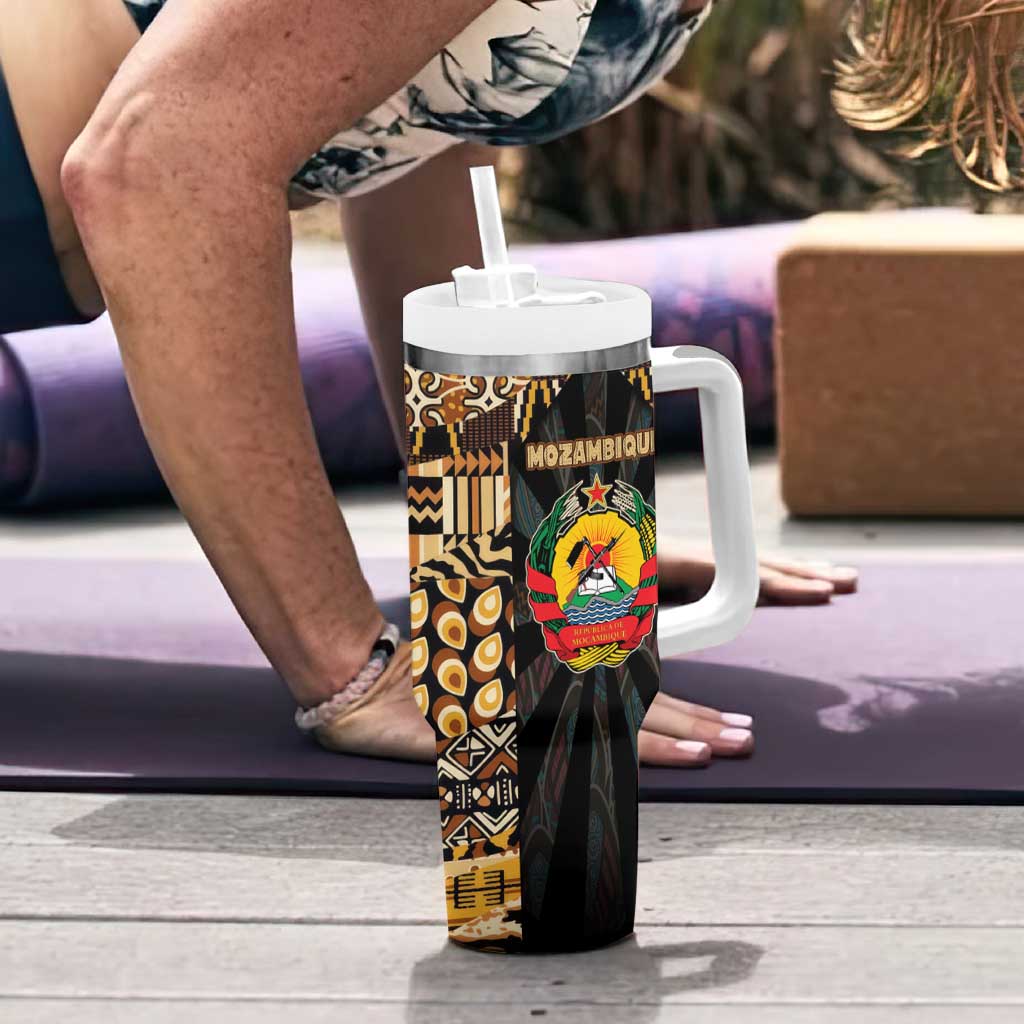 Mozambique Tumbler With Handle with Black Brown Tribal Design and National Emblem - Wonder Print Shop