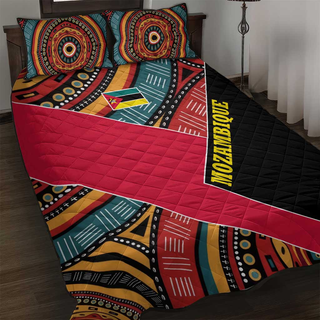 Mozambique Quilt Bed Set with Red Black Geometric Design and Tribal Pattern - Wonder Print Shop