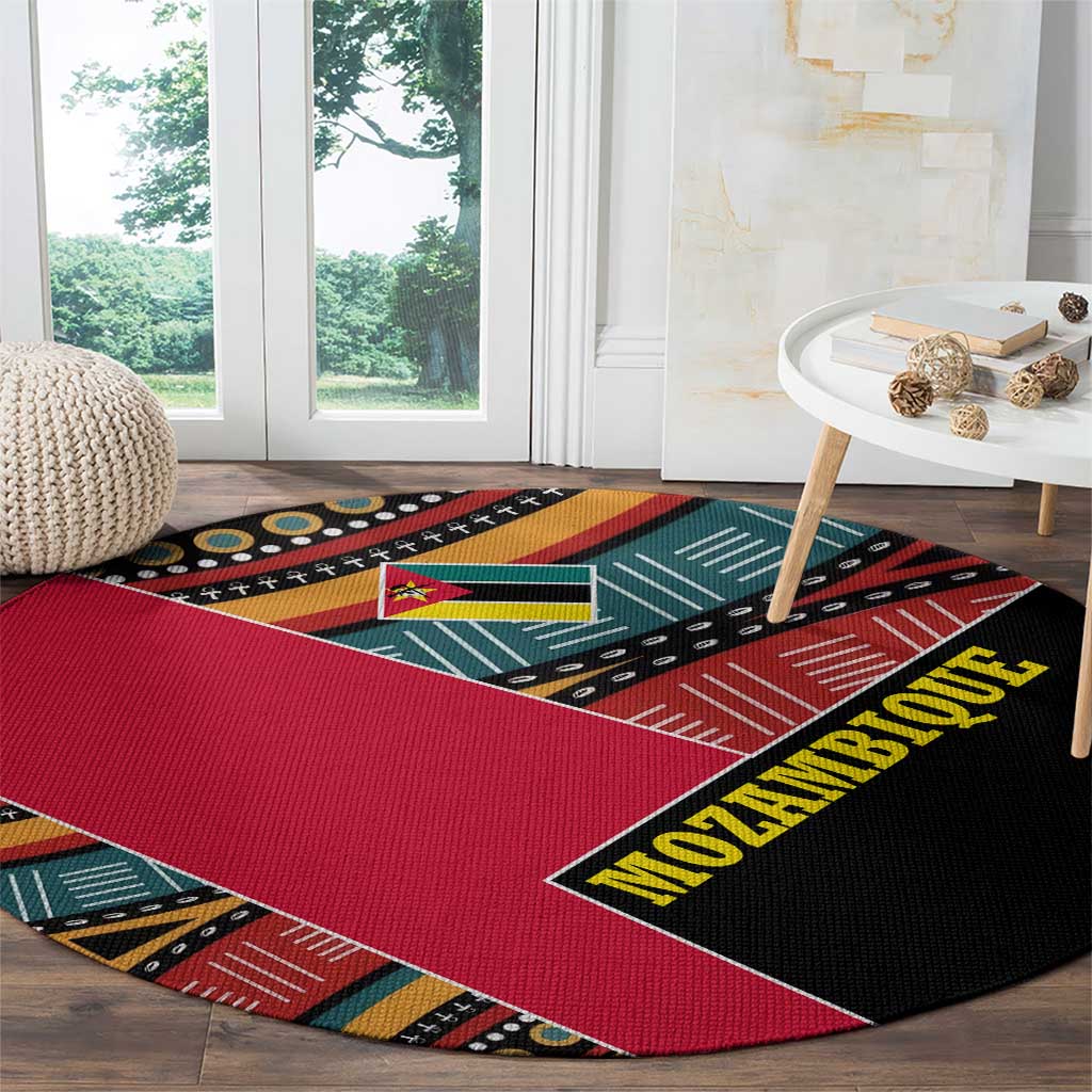Mozambique Round Carpet with Red Black Geometric Design and Tribal Pattern - Wonder Print Shop